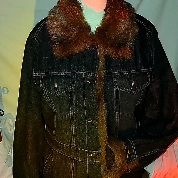 Marvin Richards Jackets & Blazers - MARVIN RICHARDS >XL dark blue jean jacket w/ drk brn faux fur lining
